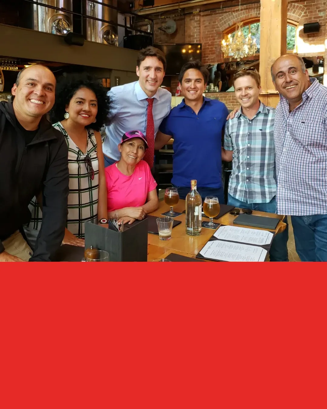Equipo Celcanada con el Primer Ministro Justin Trudeau